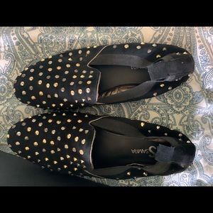 Yosi Samra ballet shoes. Black with multi spikes